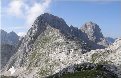 BOVŠKI GAMSOVEC (2392 M)